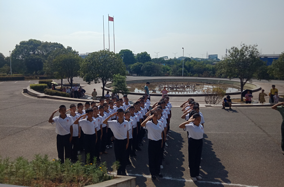 衡陽市蒸湘區(qū)仁愛實驗中學|衡陽全日制|全寄宿|全封閉|半月假制初級中學